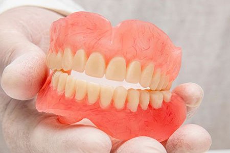 prótese dentária total